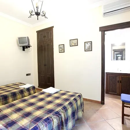 Spacious With Pool In * Sanlucar la Mayor